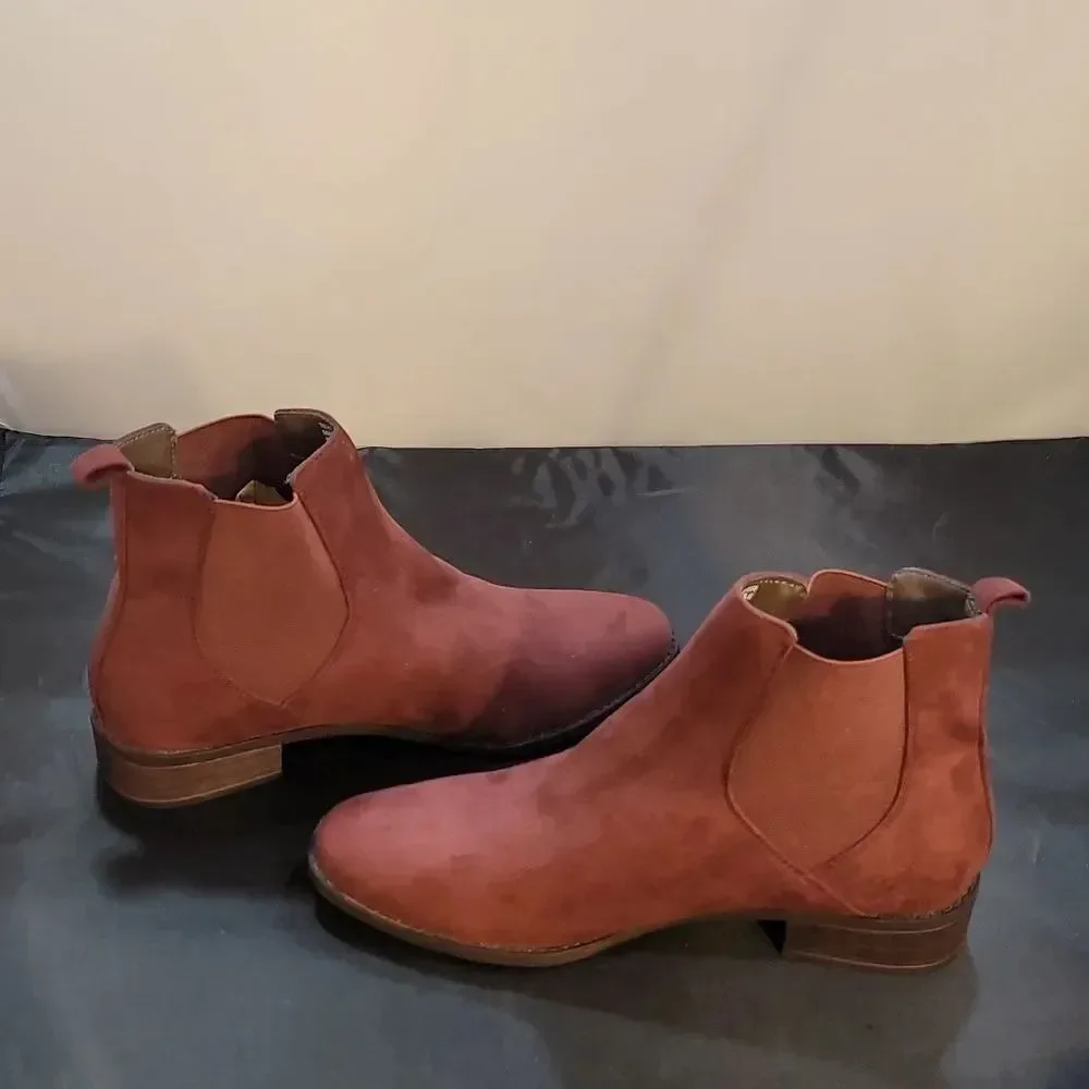 BRAND NEW LOFT OUTLET ROUND TOE SLIP-ON WOMEN